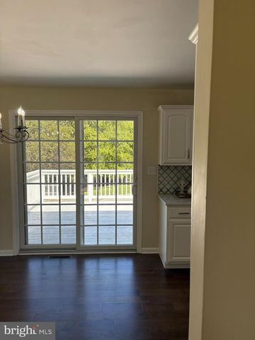 387 GARVINE MILL RD, Fawn Grove, PA 17321