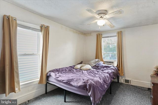 247 MARTIN AVE, Chambersburg, PA 17201