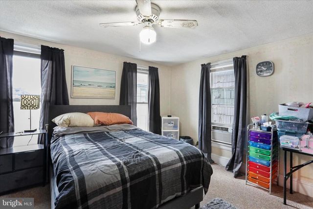 247 MARTIN AVE, Chambersburg, PA 17201