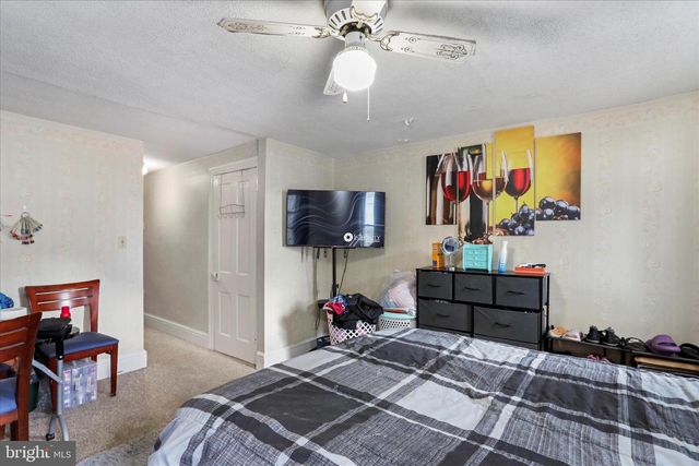 247 MARTIN AVE, Chambersburg, PA 17201