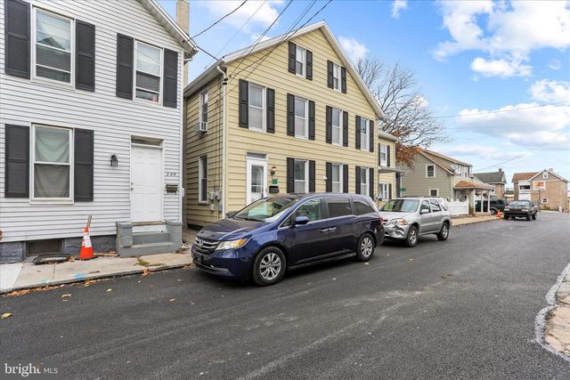 247 MARTIN AVE, Chambersburg, PA 17201