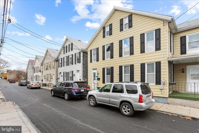 247 MARTIN AVE, Chambersburg, PA 17201