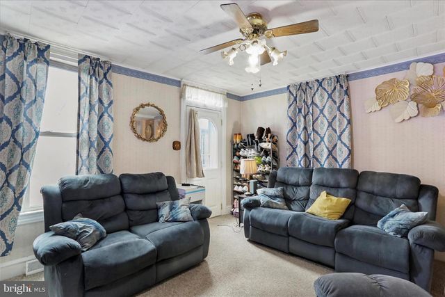 247 MARTIN AVE, Chambersburg, PA 17201