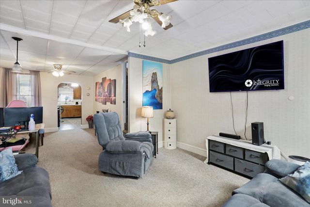 247 MARTIN AVE, Chambersburg, PA 17201