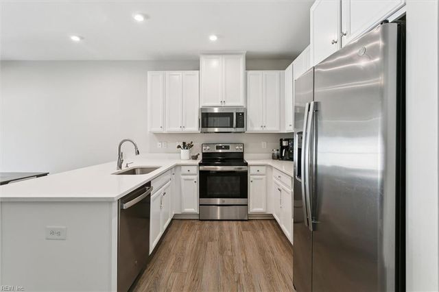 115 Stegg ST, Williamsburg, VA 23185