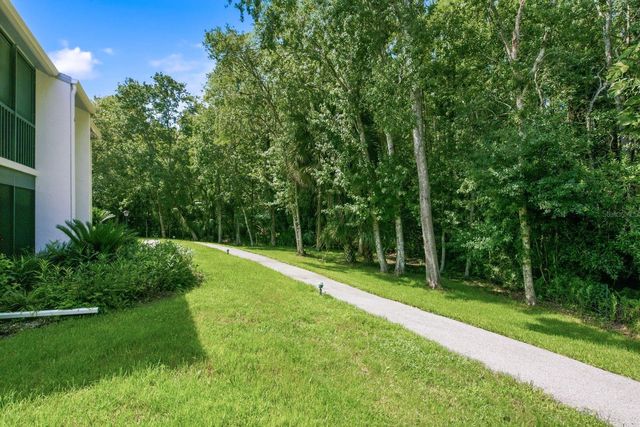1204 PINE RIDGE CIRCLE W C1, Tarpon Springs, FL 34688
