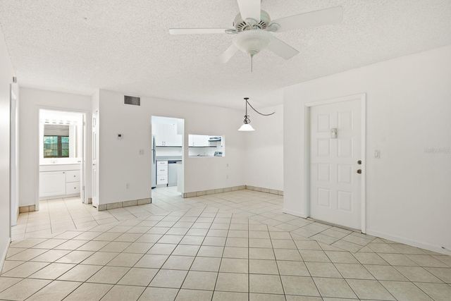 1204 PINE RIDGE CIRCLE W C1, Tarpon Springs, FL 34688