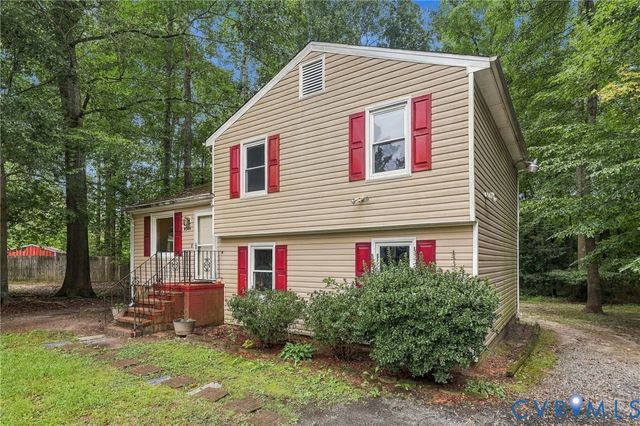 4024 Old Iron Rd, Prince George, VA 23860