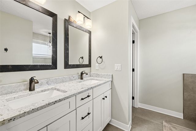 2113 NE 16th Street, Ankeny, IA 50021