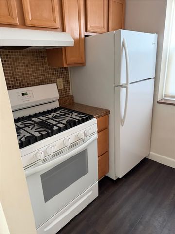 5237 Fifth Avenue B1, Shadyside, PA 15232