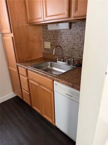 5237 Fifth Avenue B1, Shadyside, PA 15232