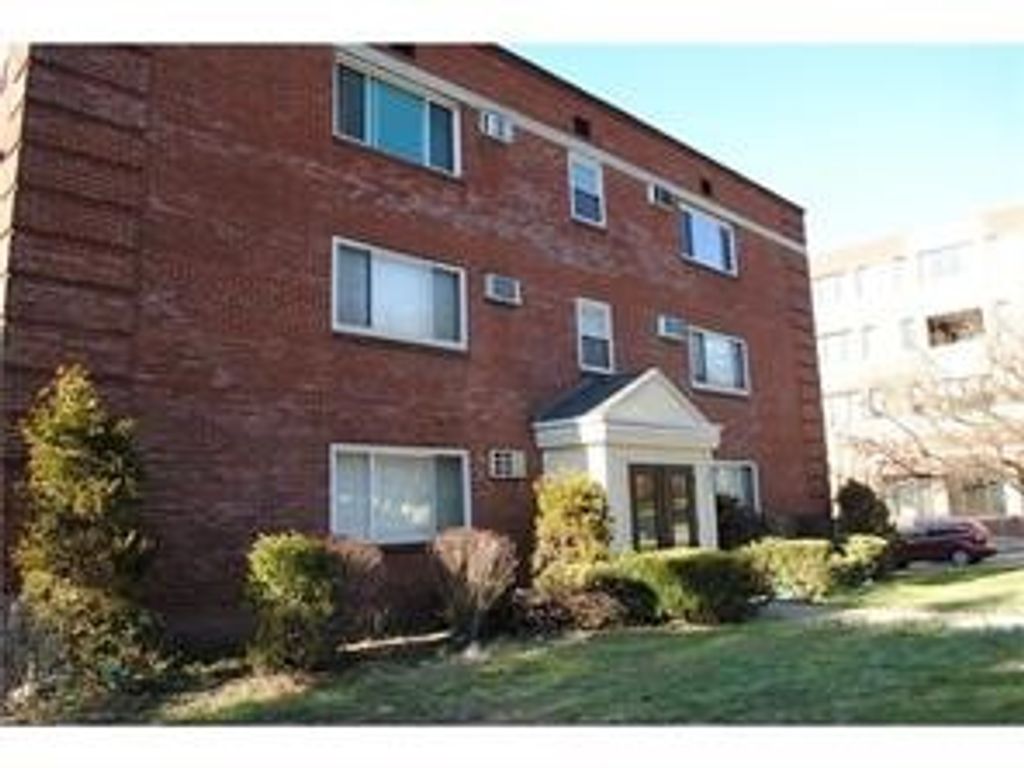 5237 Fifth Avenue B1, Shadyside, PA 15232