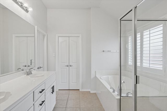 10237 Red Bluff Lane, Fort Worth, TX 76177