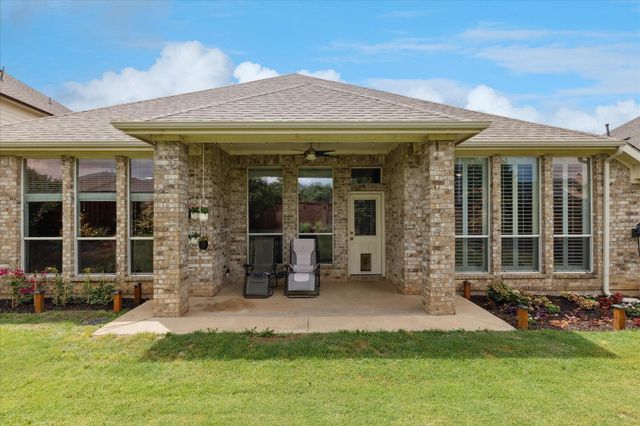 10237 Red Bluff Lane, Fort Worth, TX 76177