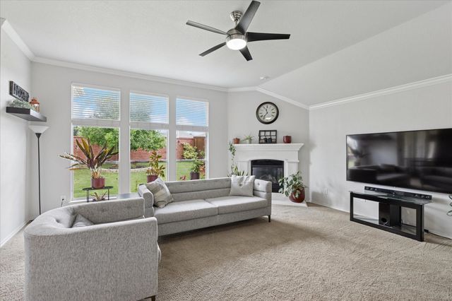 10237 Red Bluff Lane, Fort Worth, TX 76177