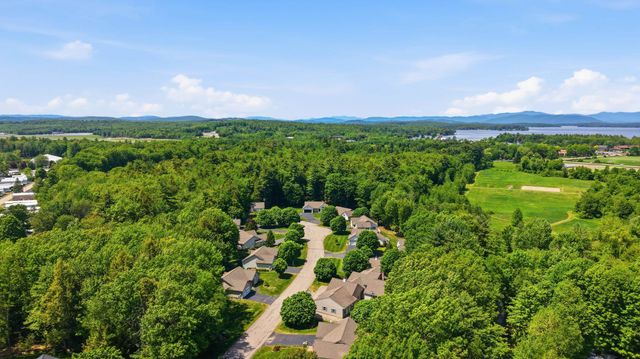 31 Henderson Rd Unit 15, Gilford, NH 03249