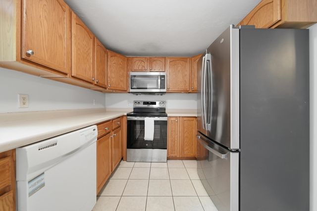 31 Henderson Rd Unit 15, Gilford, NH 03249