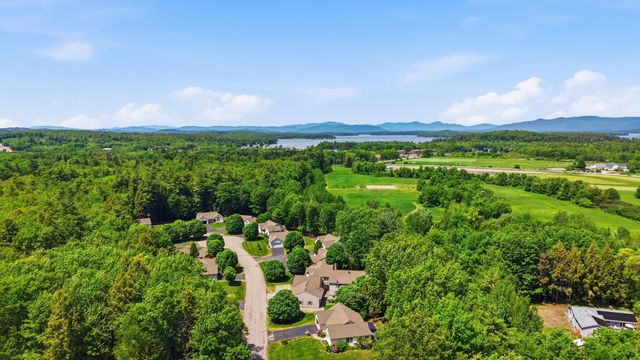 31 Henderson Rd Unit 15, Gilford, NH 03249