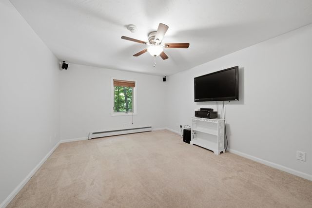 31 Henderson Rd Unit 15, Gilford, NH 03249