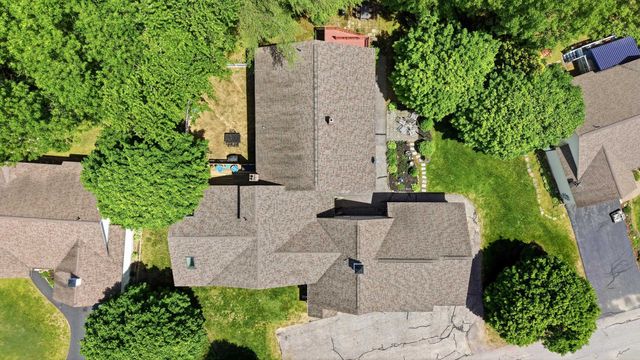 31 Henderson Rd Unit 15, Gilford, NH 03249