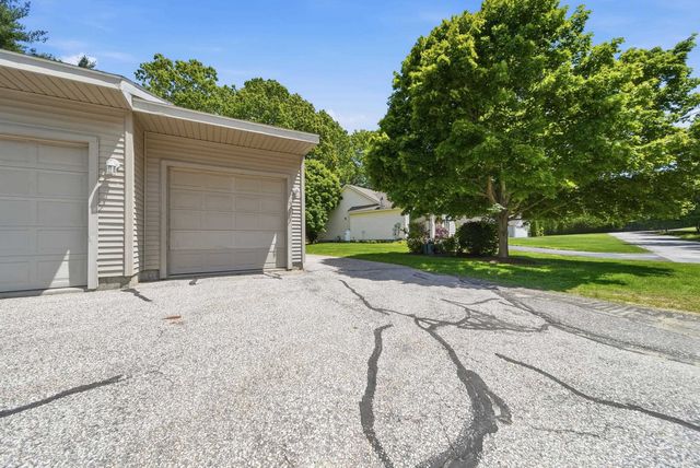 31 Henderson Rd Unit 15, Gilford, NH 03249