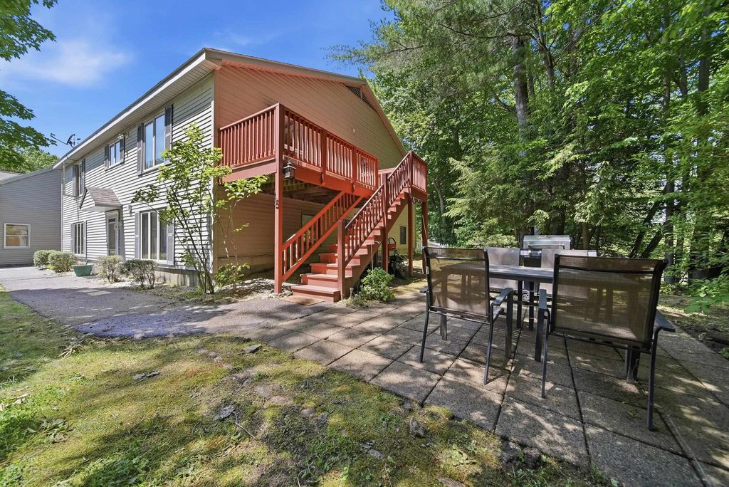 31 Henderson Rd Unit 15, Gilford, NH 03249