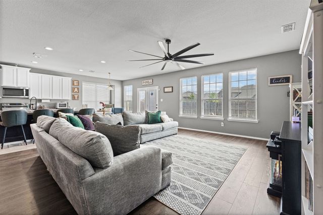 227 Hackney Street, Waxahachie, TX 75165