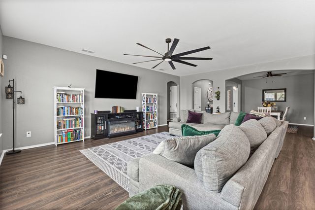227 Hackney Street, Waxahachie, TX 75165
