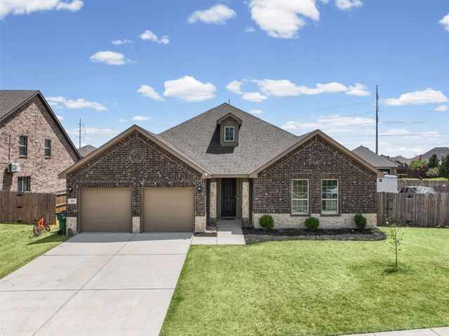 227 Hackney Street, Waxahachie, TX 75165