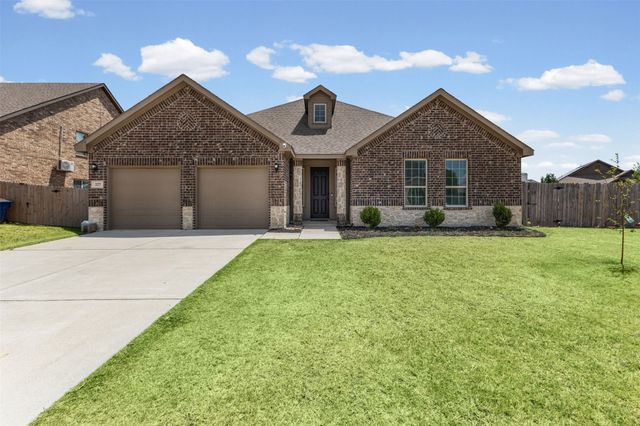 227 Hackney Street, Waxahachie, TX 75165