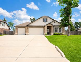 6130 Hazel Lake Drive, Conroe, TX 77303