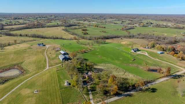 1765 B Leesburg Newtown Road, Paris, KY 40361