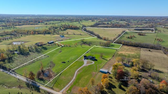 1765 B Leesburg Newtown Road, Paris, KY 40361