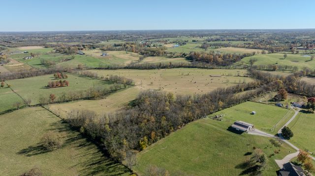 1765 B Leesburg Newtown Road, Paris, KY 40361