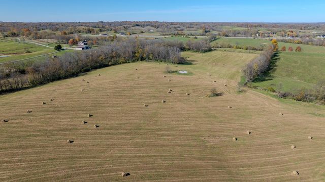 1765 B Leesburg Newtown Road, Paris, KY 40361