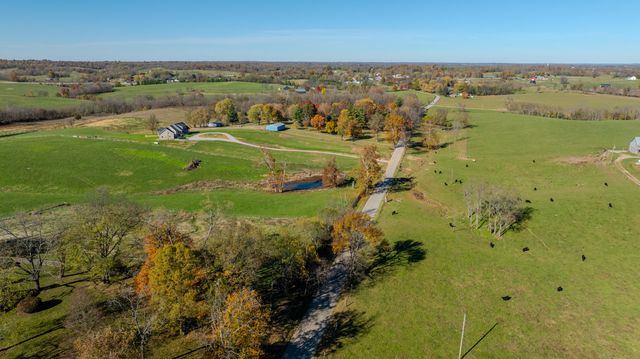1765 B Leesburg Newtown Road, Paris, KY 40361