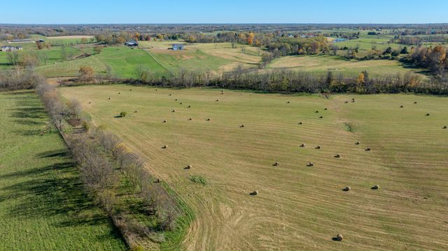 1765 B Leesburg Newtown Road, Paris, KY 40361