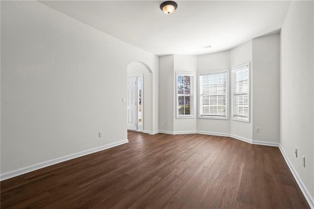 221 Cutbank Court SW, Atlanta, GA 30331