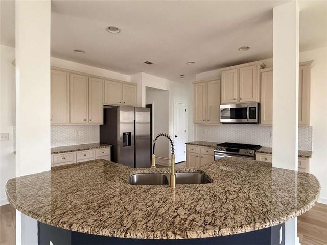 4024 Lucas Lane, Ellenwood, GA 30294