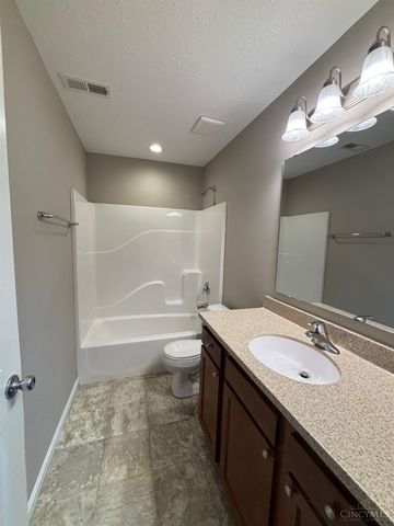 2029 Waynedale Court, Middletown, OH 45044