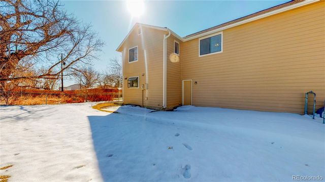 5735 W 2nd Avenue, Lakewood, CO 80228