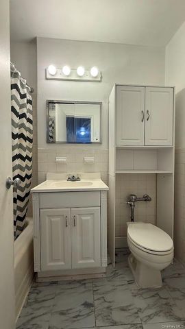 63-11 Queens Boulevard D21, Woodside, NY 11347