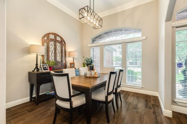 115 Warbler Ct, Richwood, TX 77531