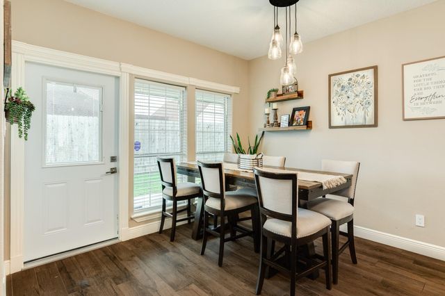 115 Warbler Ct, Richwood, TX 77531