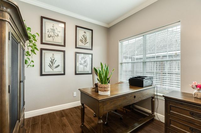 115 Warbler Ct, Richwood, TX 77531