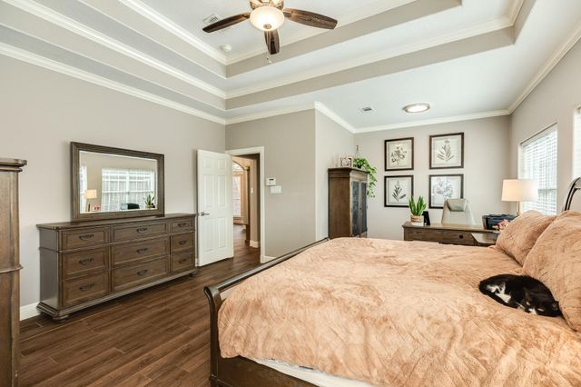 115 Warbler Ct, Richwood, TX 77531