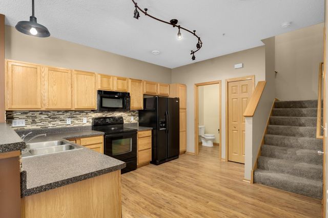 4843 Bisset Lane, Inver Grove Heights, MN 55076