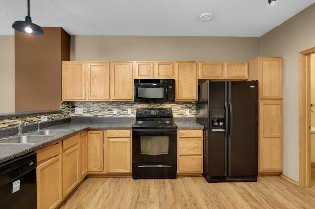 4843 Bisset Lane, Inver Grove Heights, MN 55076