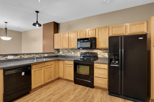 4843 Bisset Lane, Inver Grove Heights, MN 55076