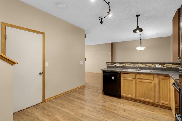 4843 Bisset Lane, Inver Grove Heights, MN 55076